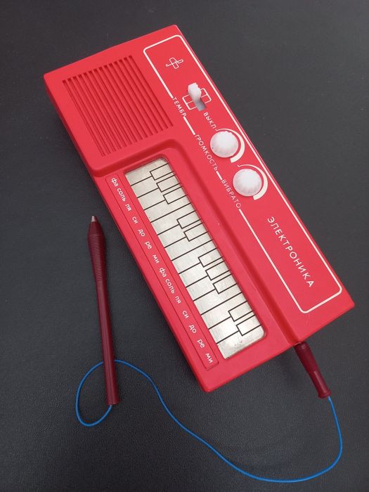 Игрушка электроника