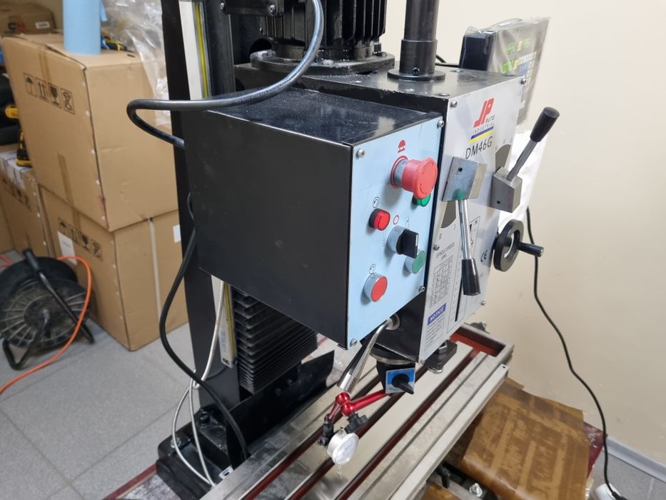 Свердлильно-фрезерний верстат DM46G JP Industrial 1.5кВт Фрезерный станок по металлу сверлильный нарізання різьблення