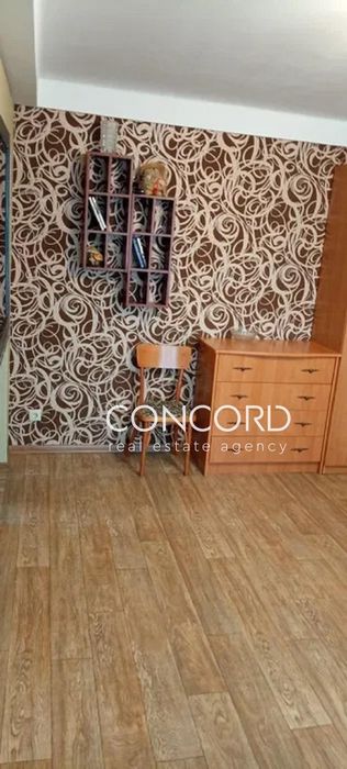 Метро Лісова, Чернігівська. Продам 1к Шолом-Алейхема вул., 19