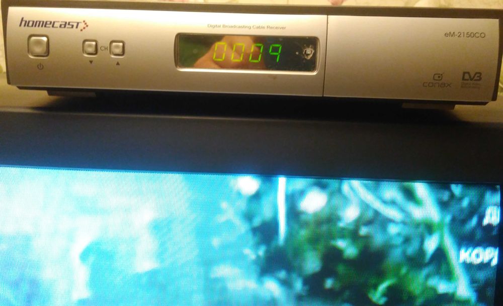 Телевізор Panasonic TC-25GF10R, приставка Homecast eM2150CO