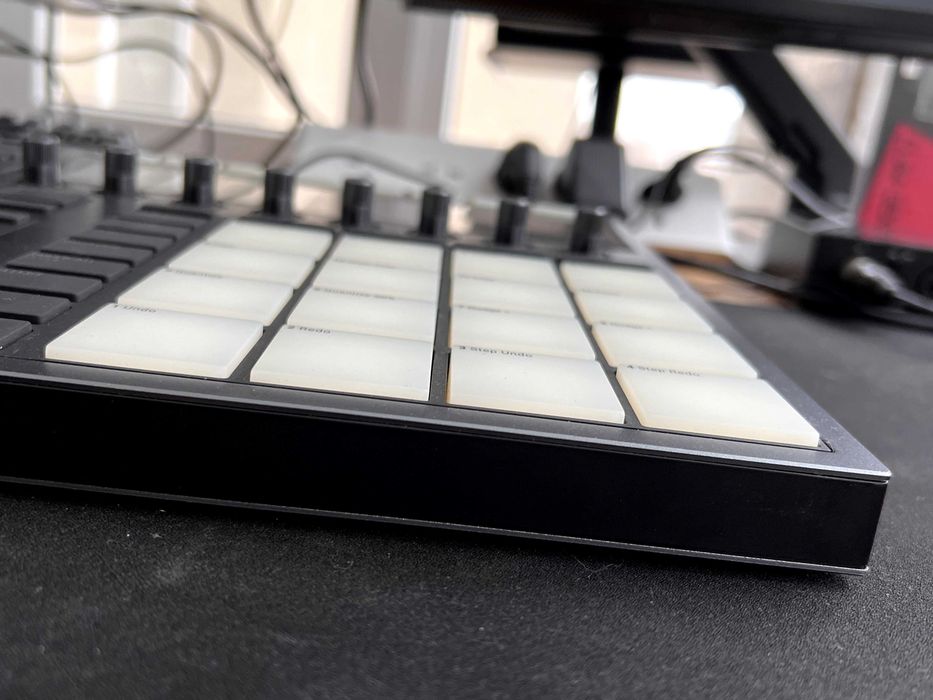 Native Instruments Maschine Plus