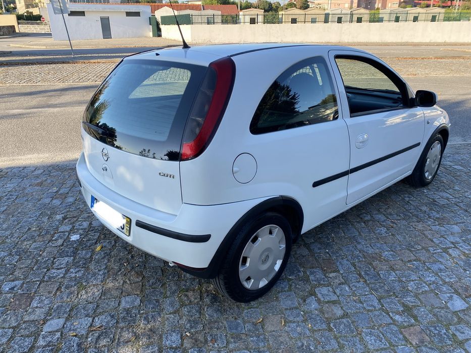 Opel Corsa 1.3 CDTi 2006 - 230.000kms - Ar Condicionado
