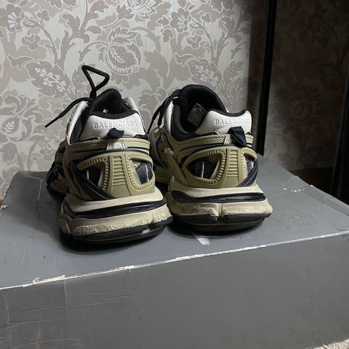 Balenciaga track 2