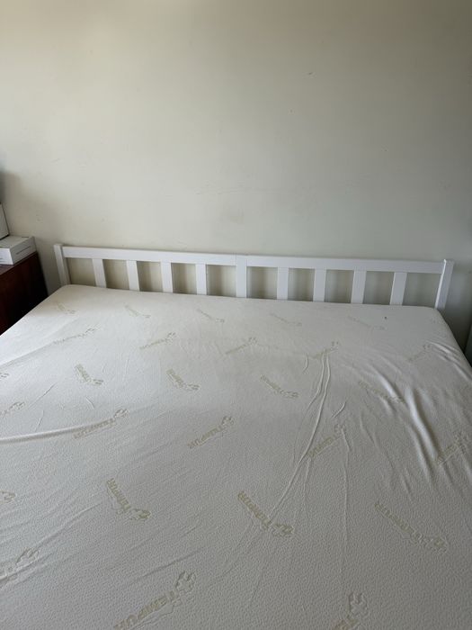 Cama com colchao