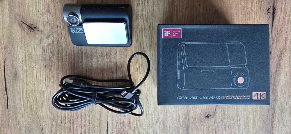 Wideorejestrator  70Mai A800S