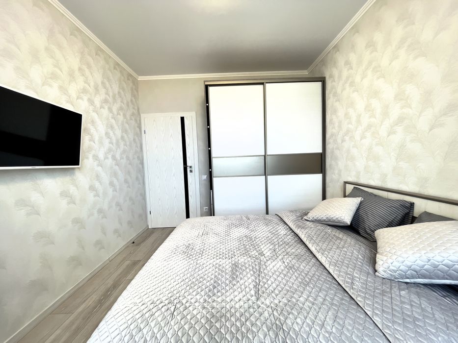 Аркадия 2 ком на Каманина 16 Море люкс . 45 жемчужины