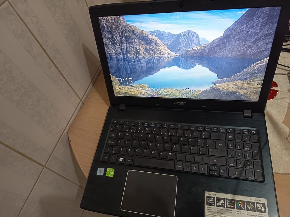 Portátil acer bom estado