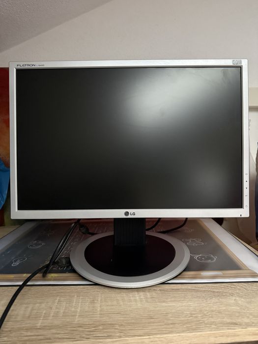 Monitor LG usado em bom estado
