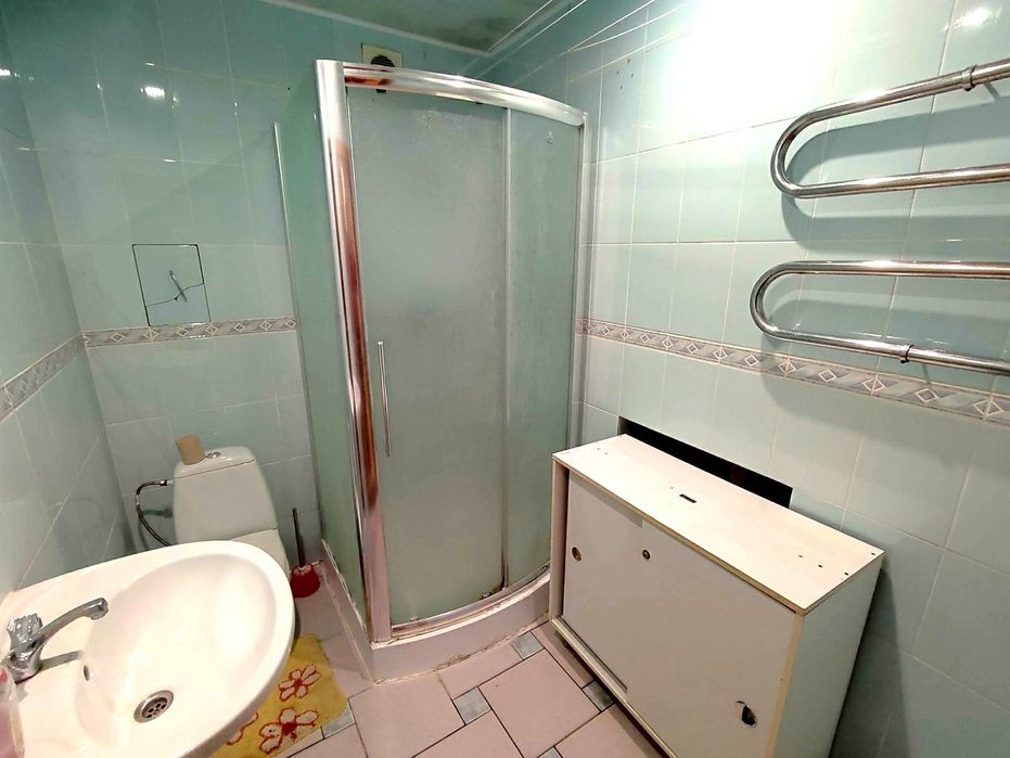 1-кім. Автовокзал "Чайка". Погодинно, подобово. Ціна доби. Власник.