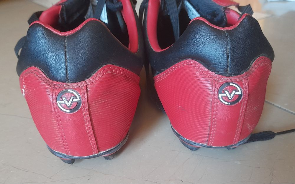 Кросівки Adidas ART BB5583 38 235мм бутси Victory soccer mach1 260мм