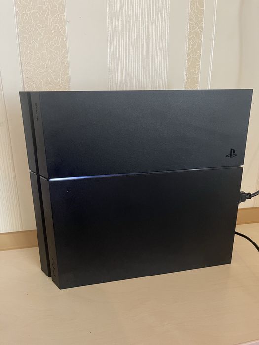 PlayStation 4 fat 500 гб
