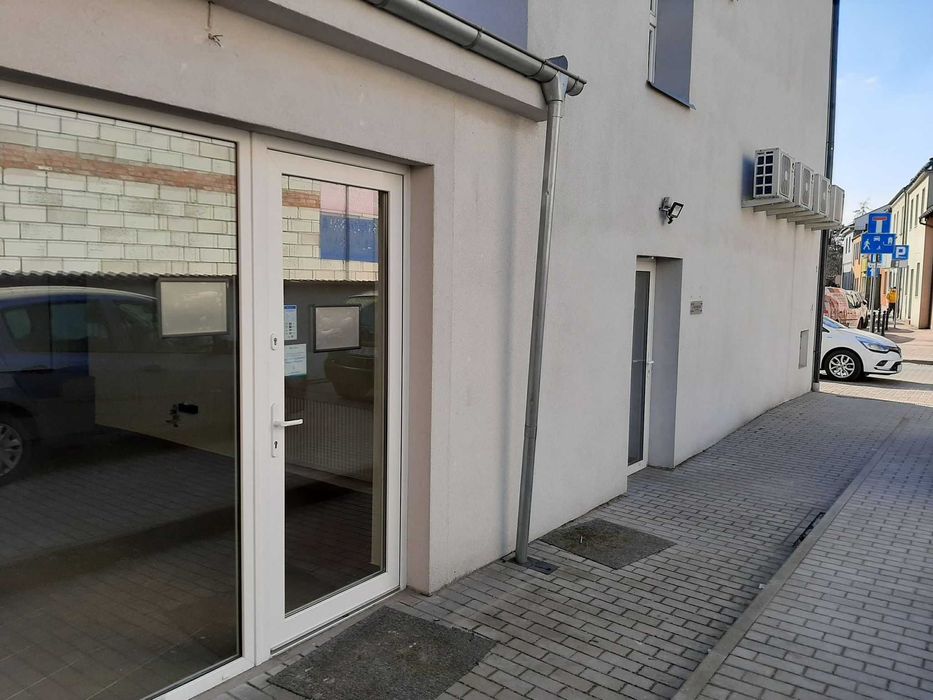 lokal na wynajem/biuro w centrum Mosiny ul. Poznańska RYNEK