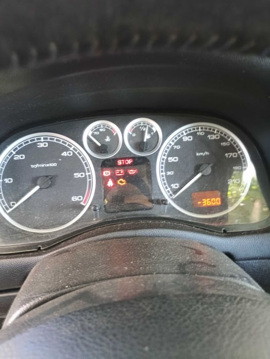 Peugeot 307 1.6 TDI. Para peças ou arranjar