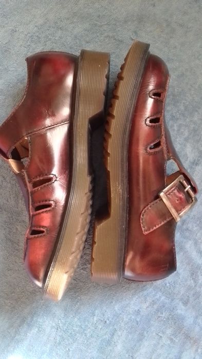 Женские туфли - сандали Dr.Martens.