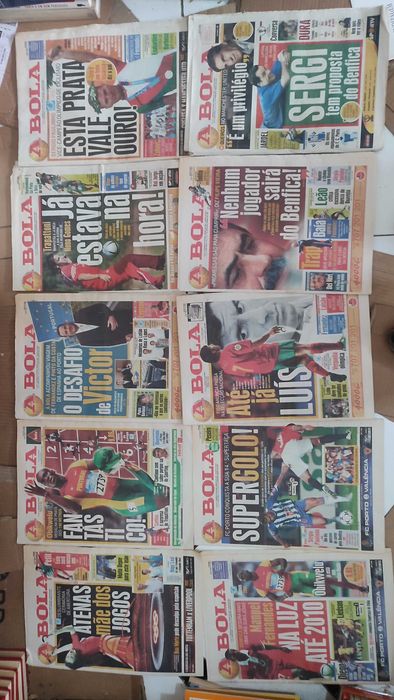 Lote 40 Jornais A Bola de 2002