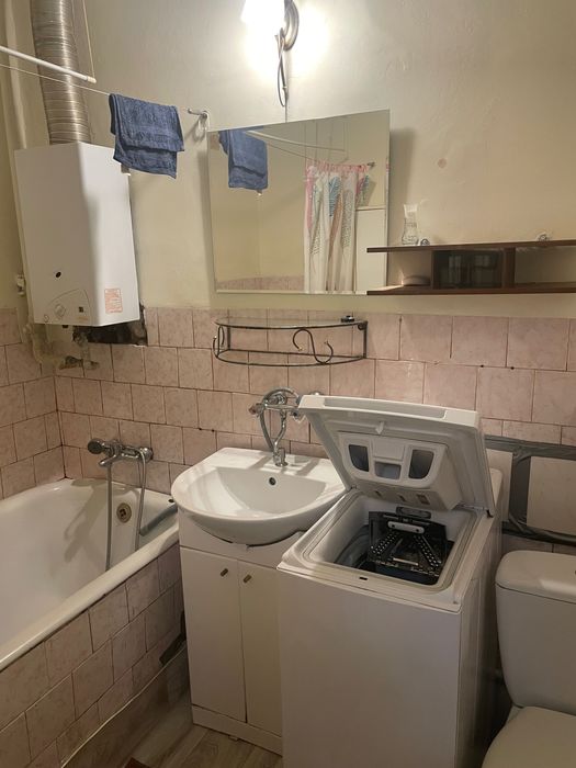 PARTER wynajmę 2 lub 3 pokoje z kuchnią ul. Szymanowskiego