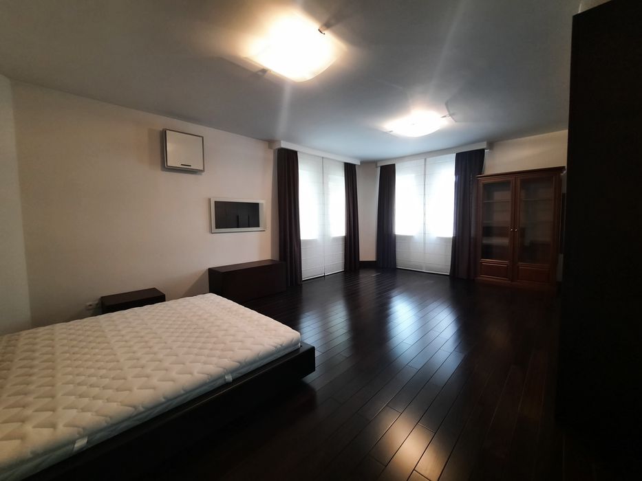Продаж квартири в центрі Києва Кониського,28а  267 м²  комфорту простору та тиші