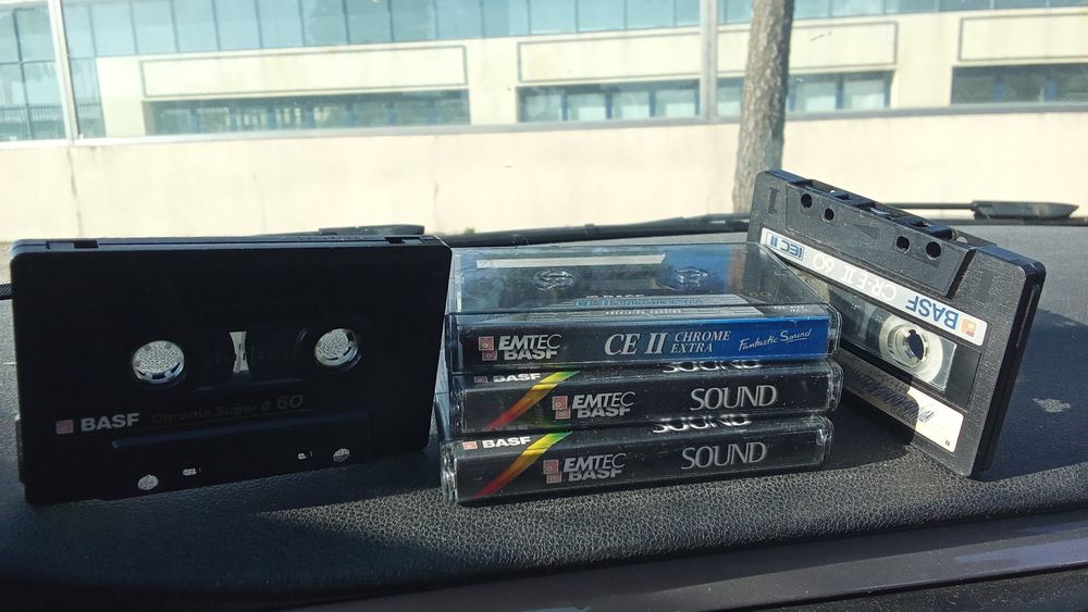 23 CASSETES ÁUDIO Cromio Com Musica. Com 3 Fotos