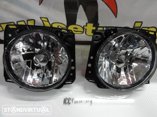 Farois frontais com luz branca 5000k para VW Golf 2 / II com fundo cristal