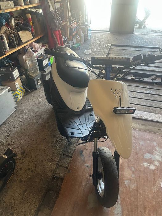 Продам скутер yamaha jog sa 24bj (basic)