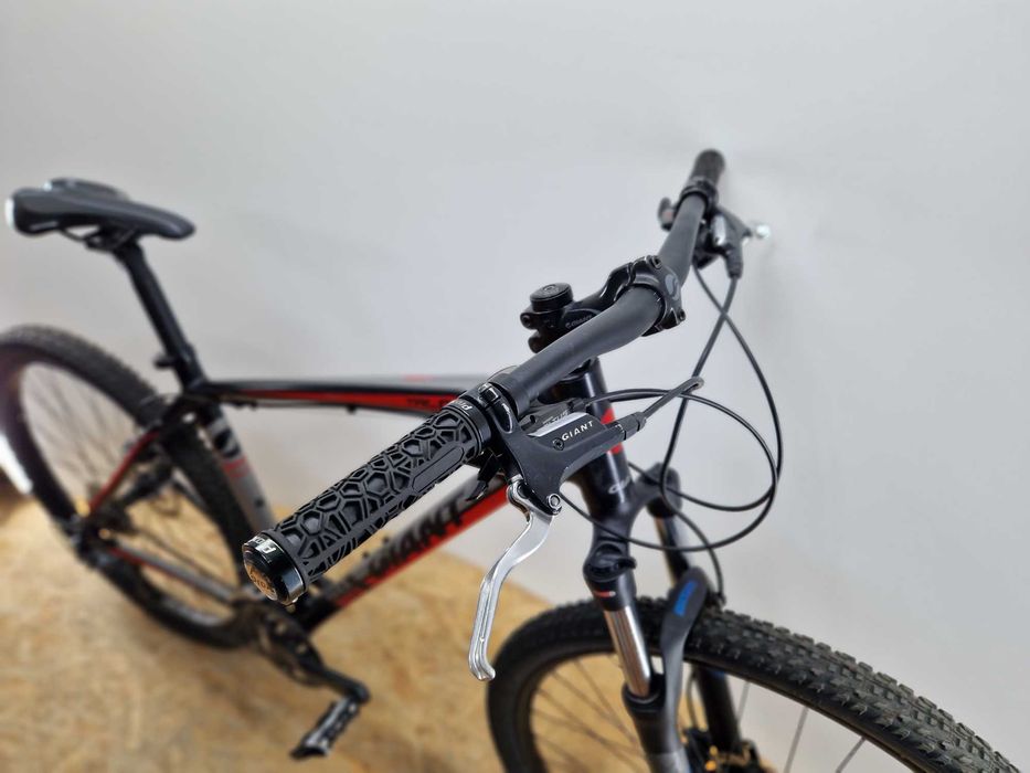 (8) Rower górski marki GIANT Talon Koła 27,5" Rozmiar L