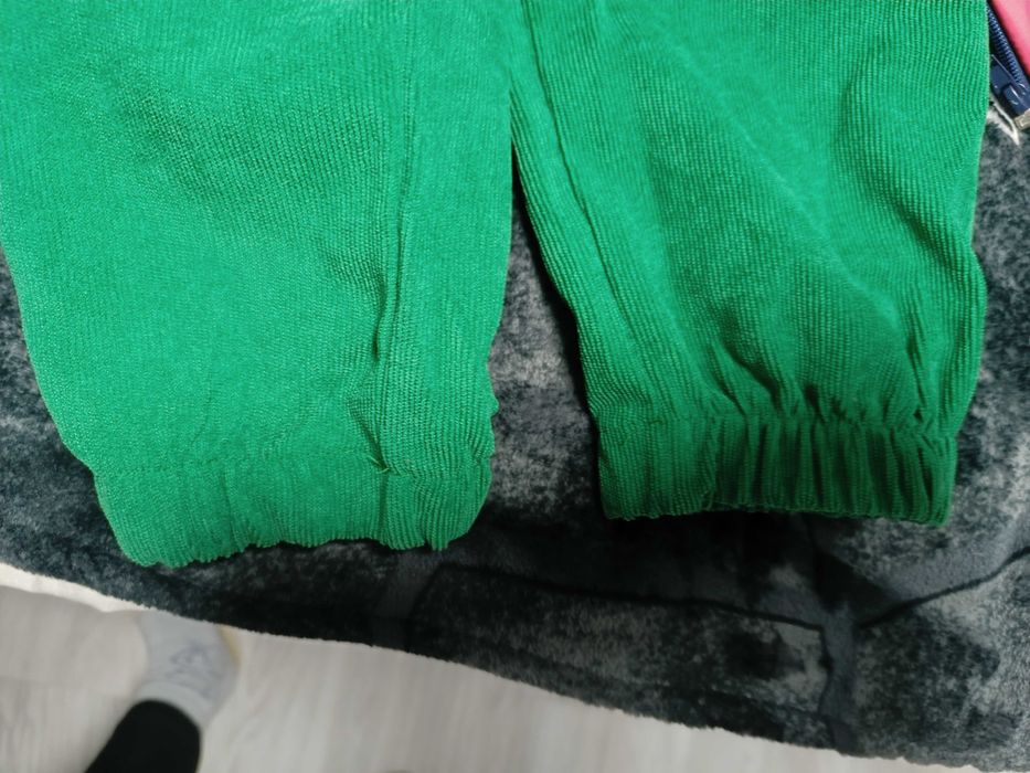 Вільветовий костюм на кнопках