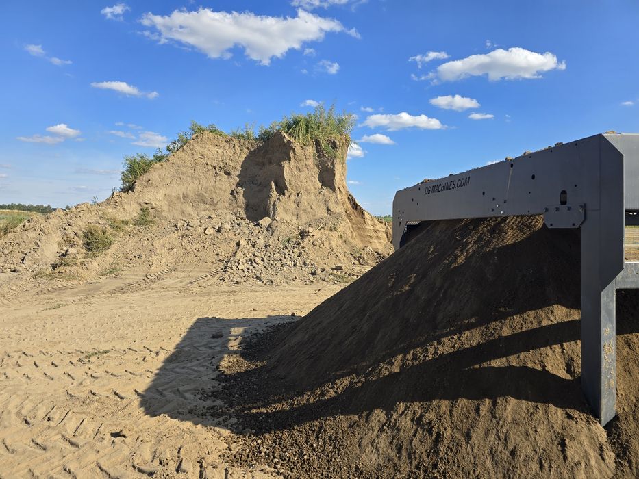 Ziemia przesiewana z pola