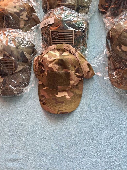 okazja-Wyprzedaż -Czapki z daszkiem różne z nadrukiem-19,99 zł