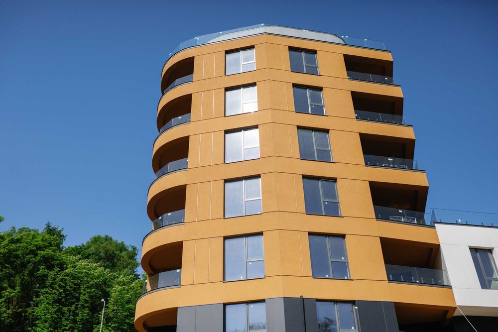 Готова 1 кім квартира в центрі міста . Зданий Будинок !