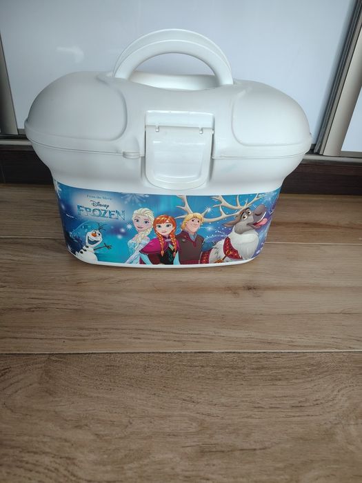 Pojemnik na zabawki lub drobiazgi