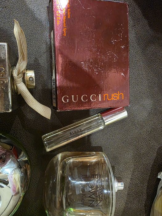 Продам женские духи