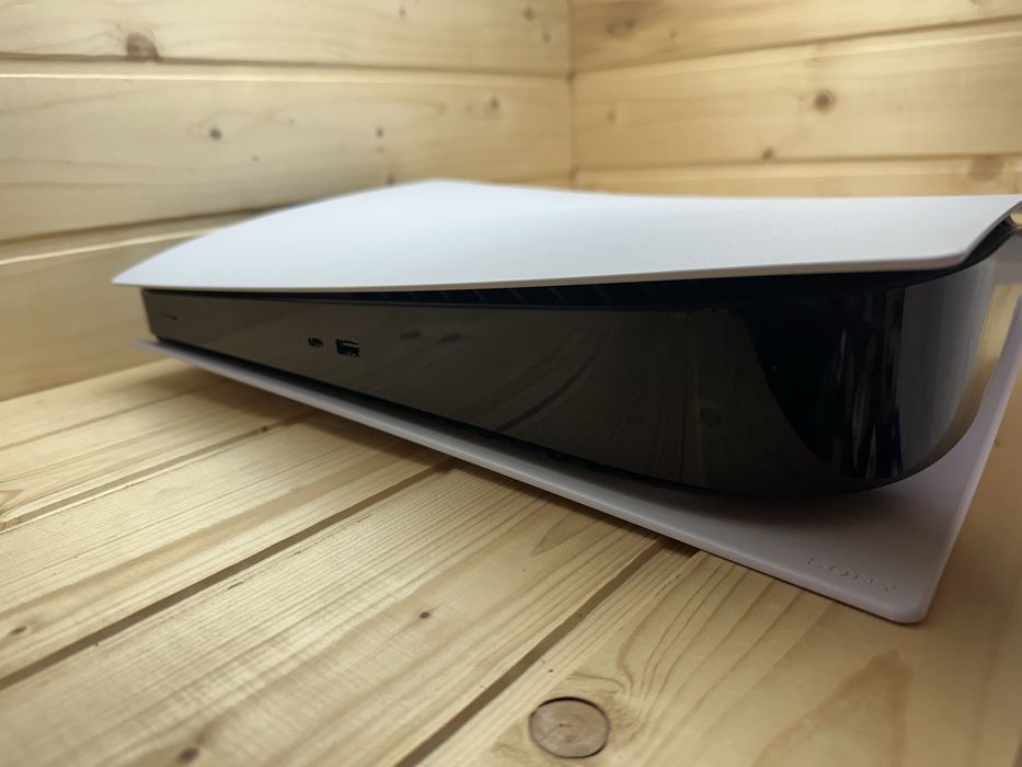 Консоль PlayStation 5