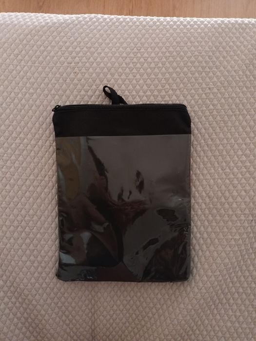 Capa preta 20x15cm