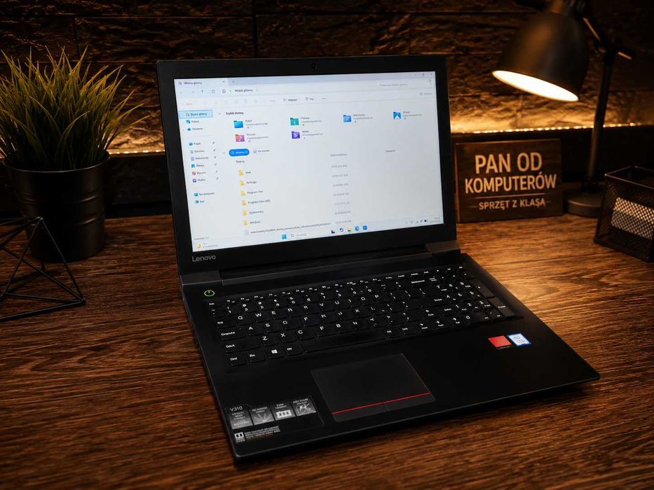 Lenovo V310-15IKB / i5 / 12 GB RAM / SSD / Radeon R7
