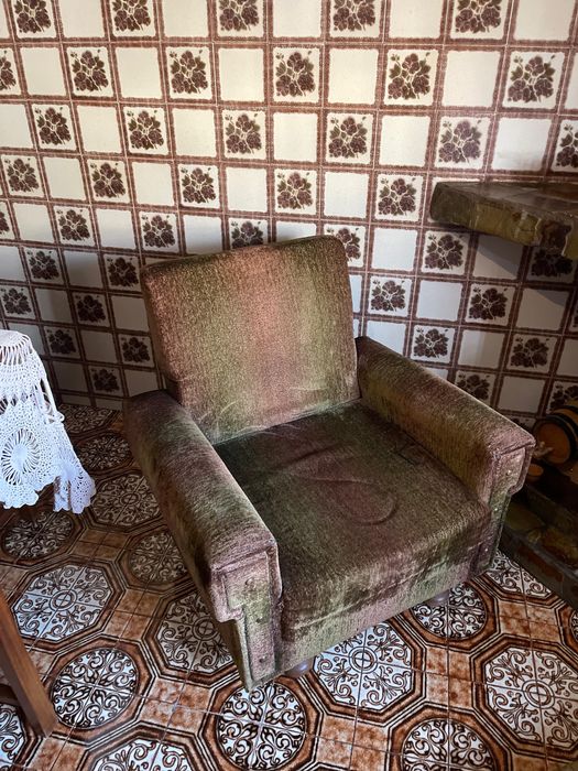 Cadeirões vintage em veludo