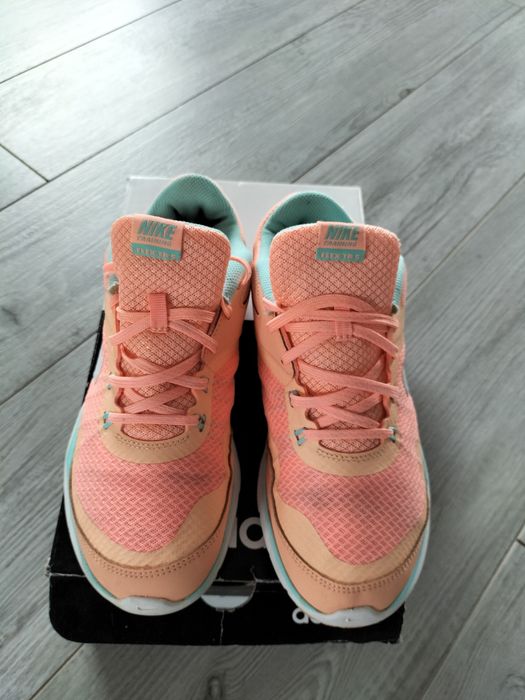 Buty Nike damskie