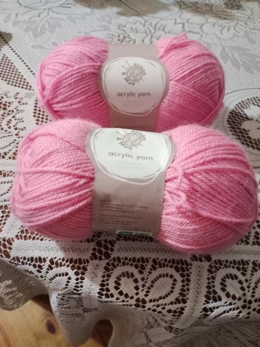 Novelos de lã com 100g