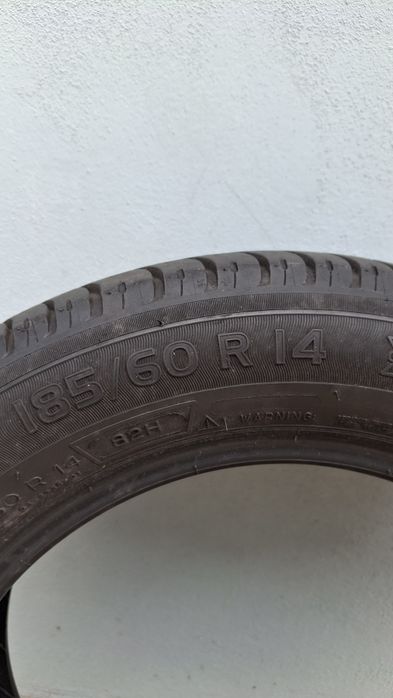 Pneu 185 60 14 Michelin ótimo estado.