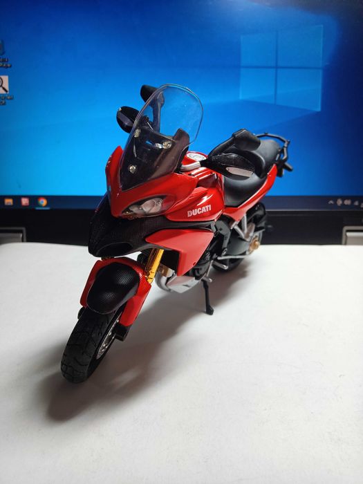 Moto Ducati Multistrada 1200 S Maisto Escala 1:12