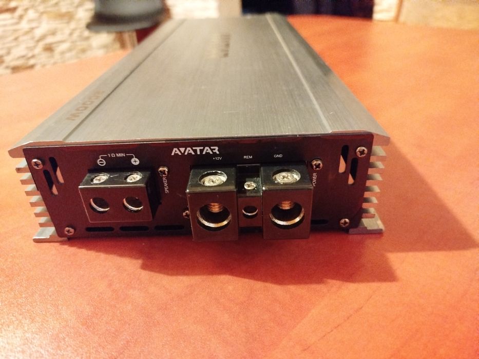 Wzmacniacz AVATAR  2000 W