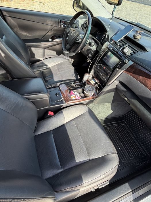 Toyota camry 55 2015