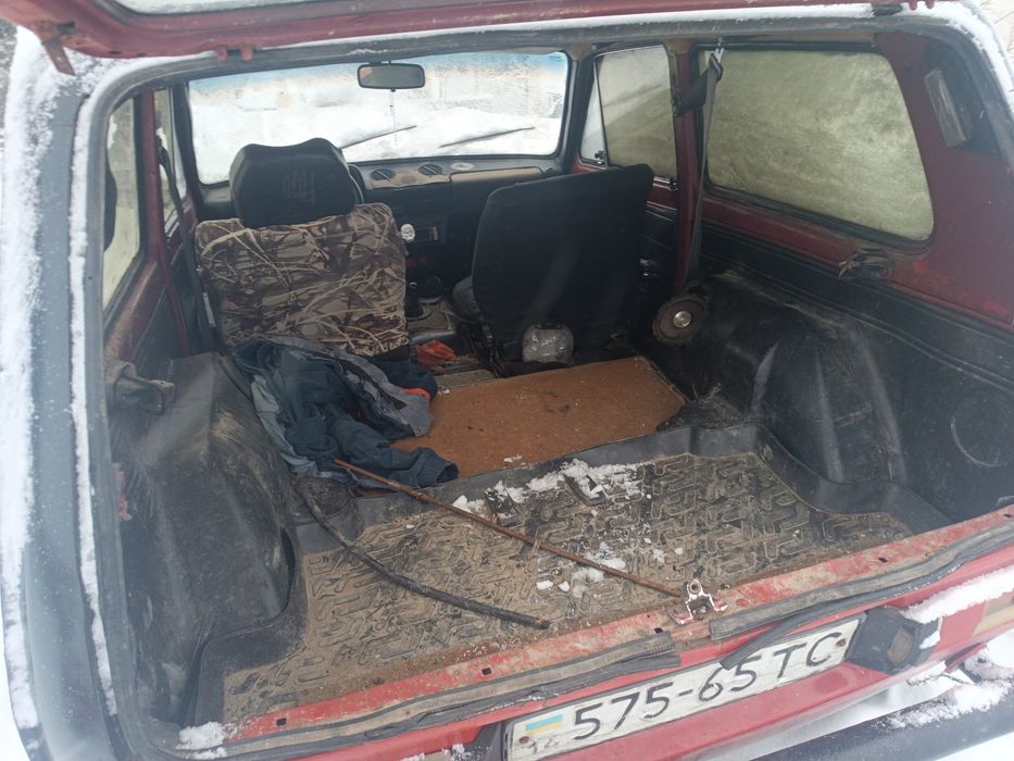 Продам ниву стан добрий КПП тоже