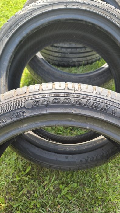 Opony 225 /45 /ZR 17