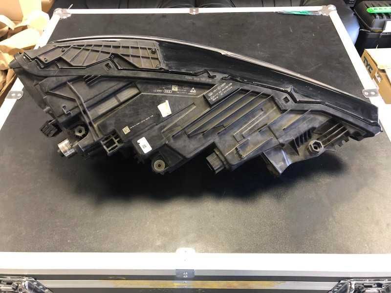 Фара права ліва Matrix Audi Q8 4M