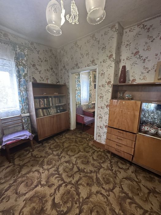 Продам будинок в м. Лозова (р-н циганський)