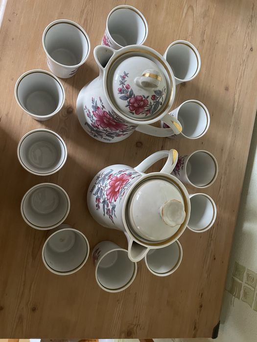 Продается столовый набор