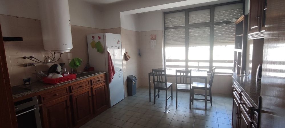 Arrenda-se apartamento T3