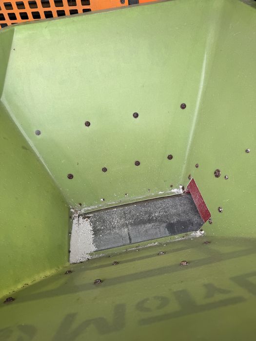 Rozsiewacz nawozu POM Augustów MOTYL N031M/1 2019 r