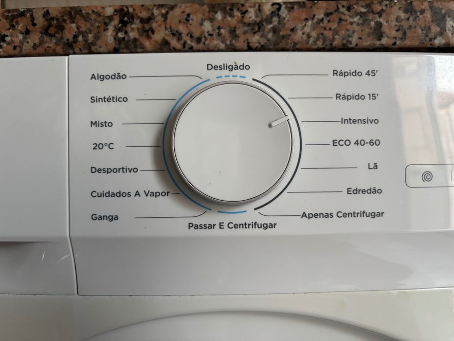 Máquina de Lavar Roupa