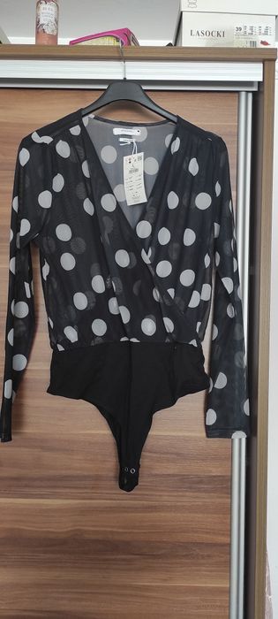 Body kolekcji Reserved rozmiar L must have imprezy